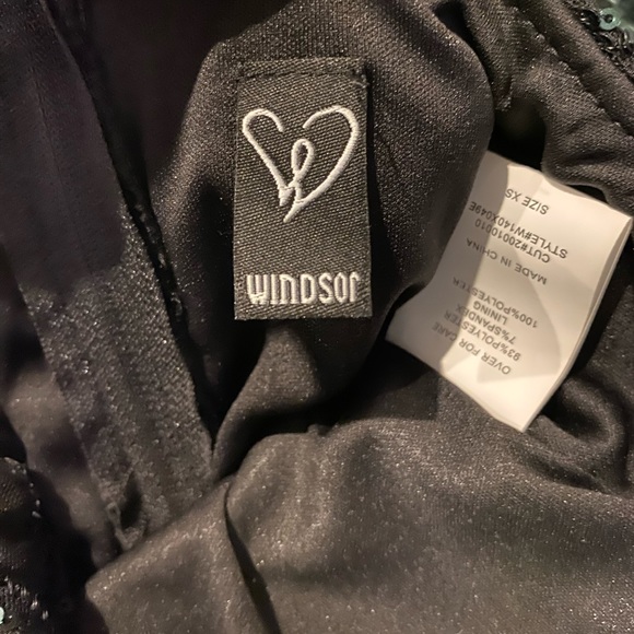 Windsor black and green sequin formal gown - Picture 4 of 8